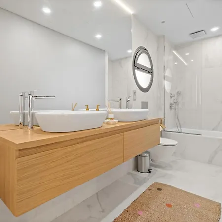 Apartmán Luxury 2br With Fantastic View